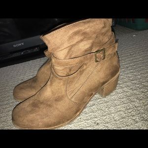 American Eagle Boots